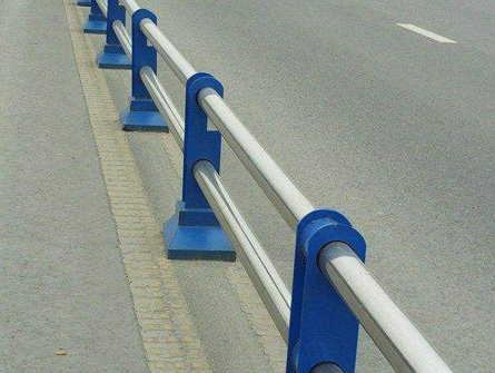 機(jī)非護(hù)欄